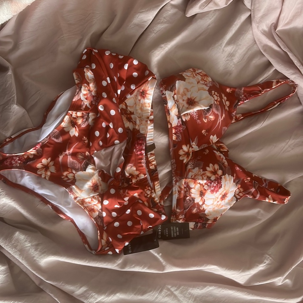 Torrid Dusty Rose swimsuit set, never worn, top and bottom both size 00 - M/L-10